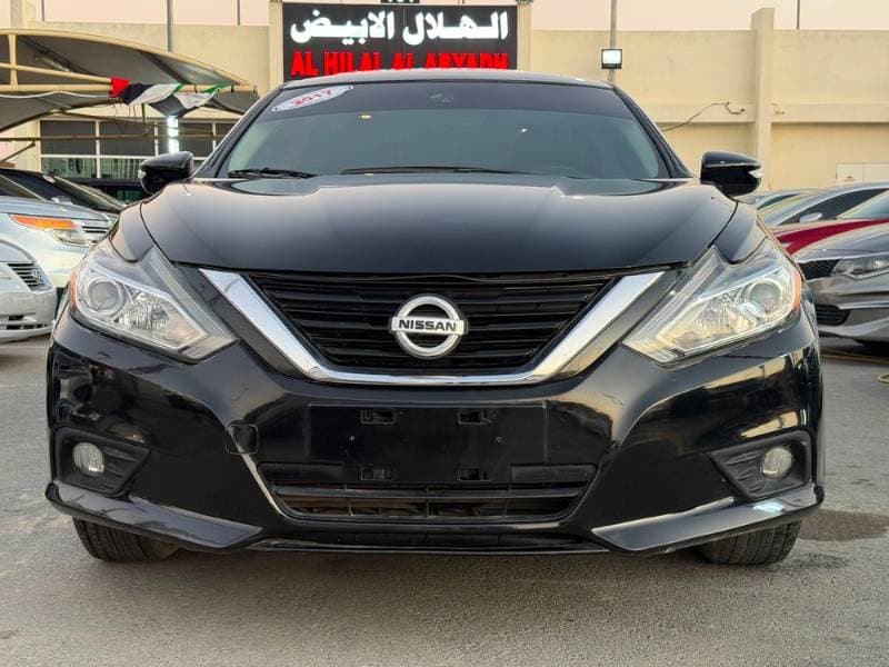 2017 Nissan Altima thumbnail 7