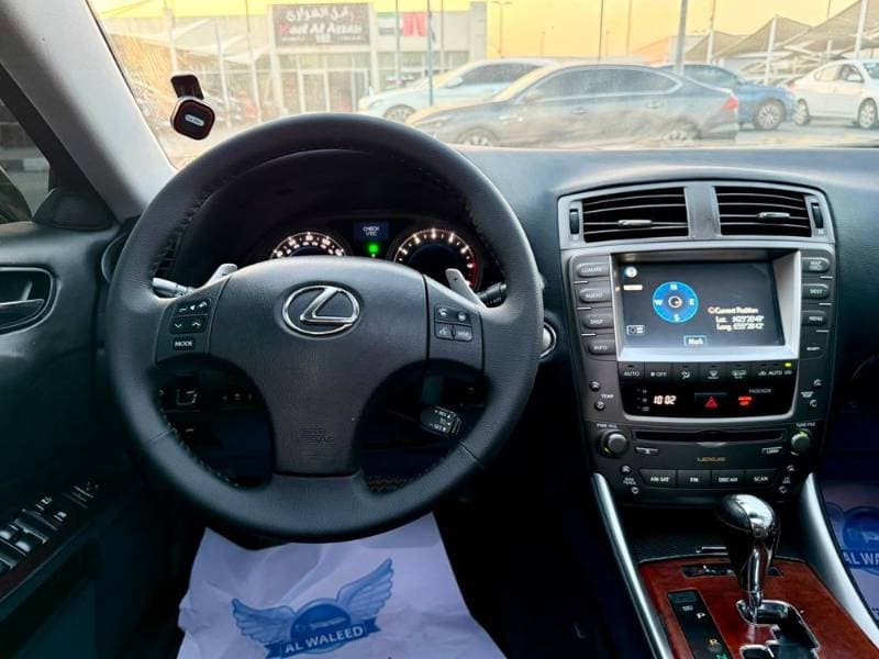 2008 Lexus IS-Series thumbnail 6
