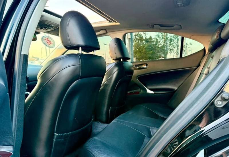 2008 Lexus IS-Series thumbnail 7