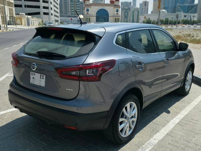 2021 Nissan Rogue thumbnail 3