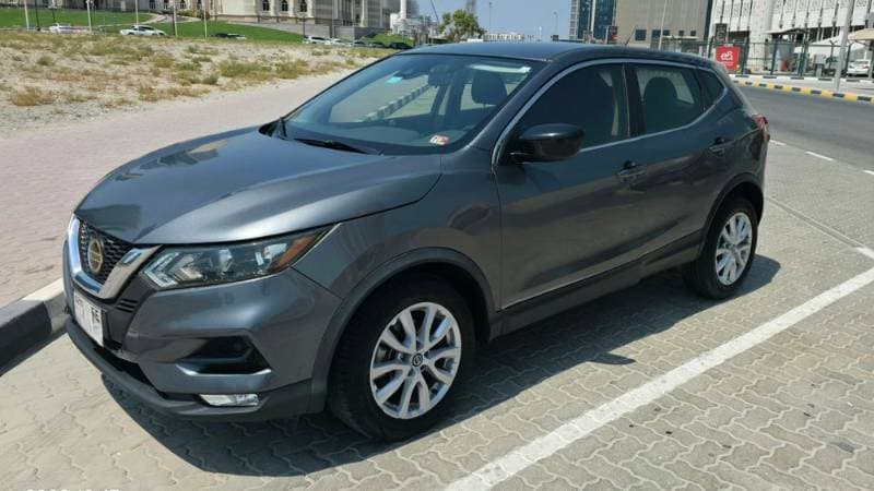 2021 Nissan Rogue thumbnail 2
