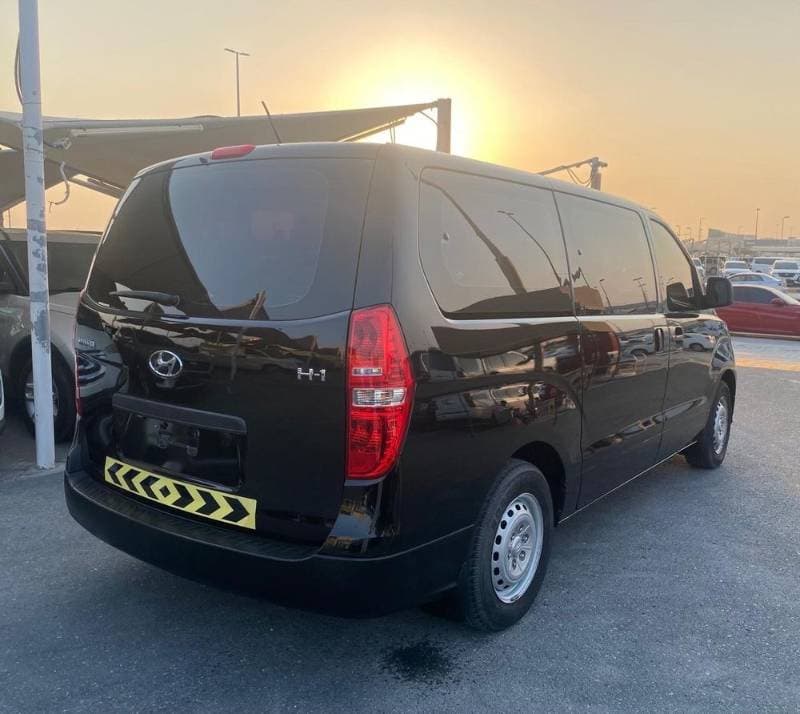 2020 Hyundai H1 thumbnail 3
