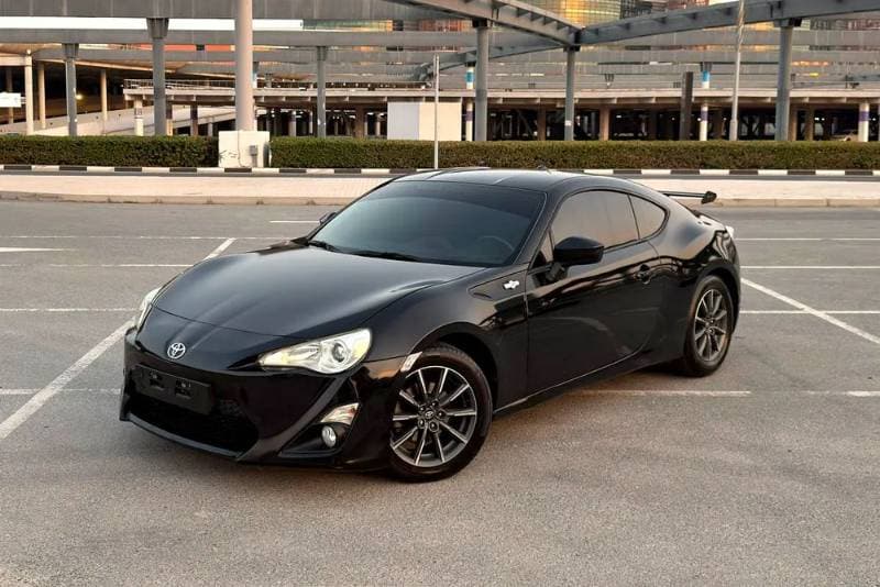 2013 Toyota GR 86 thumbnail 3