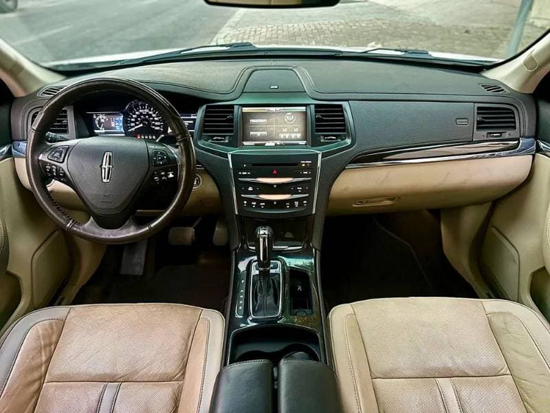 2014 Lincoln MKS