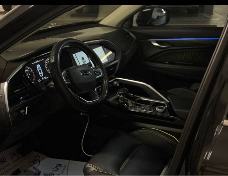 2024 Geely Tugella thumbnail 2