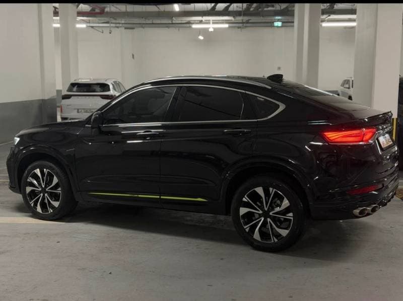 2024 Geely Tugella thumbnail 3