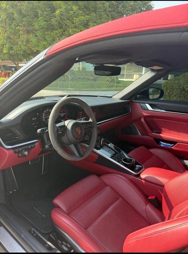 2024 Porsche 911 thumbnail 3