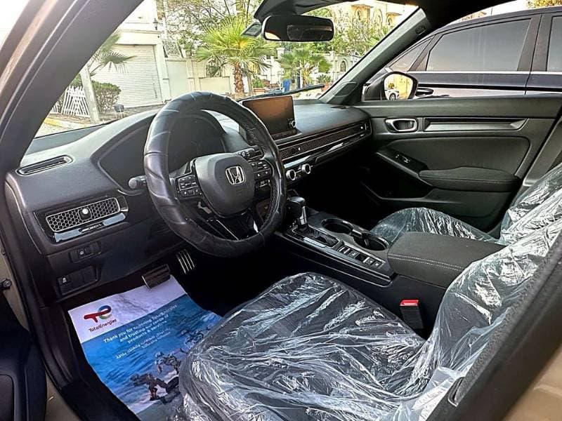 2025 Honda Civic thumbnail 4