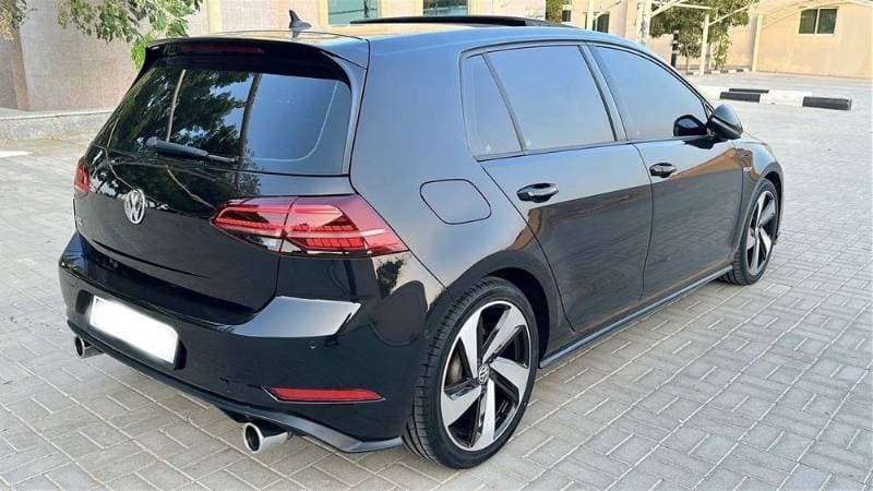 2019 Volkswagen GTI thumbnail 2