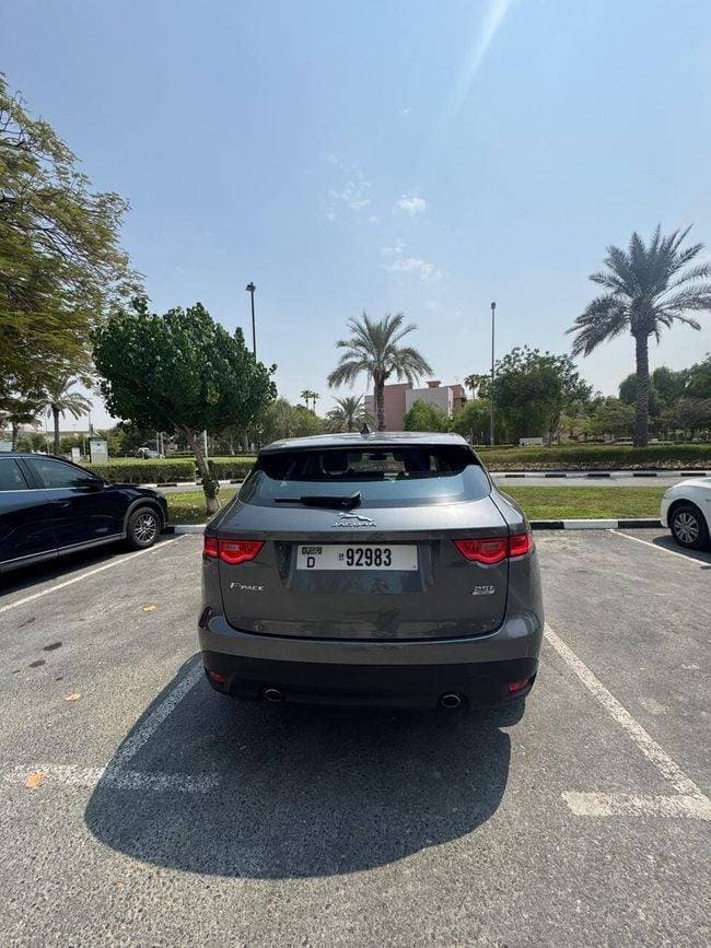 2019 Jaguar F-Pace thumbnail 2