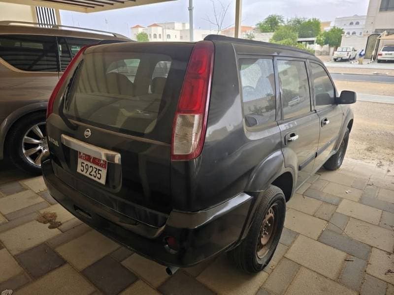2010 Nissan X-Trail thumbnail 3