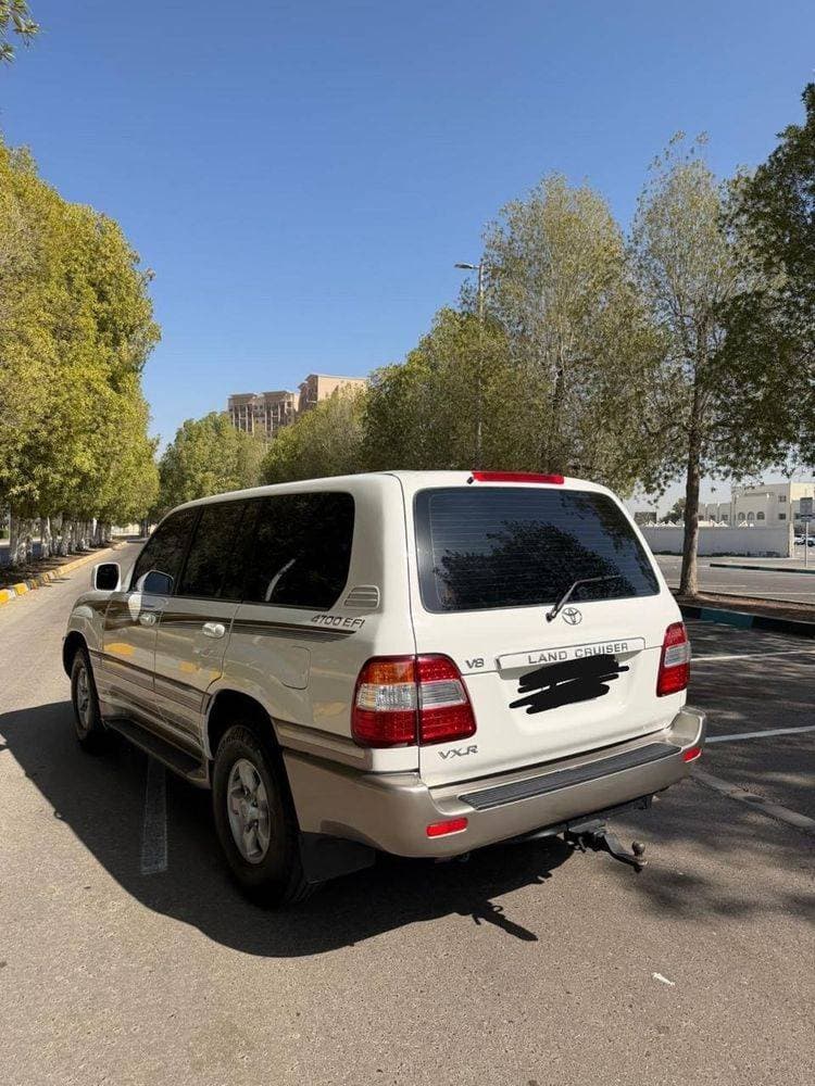 2002 Toyota Land Cruiser thumbnail 5