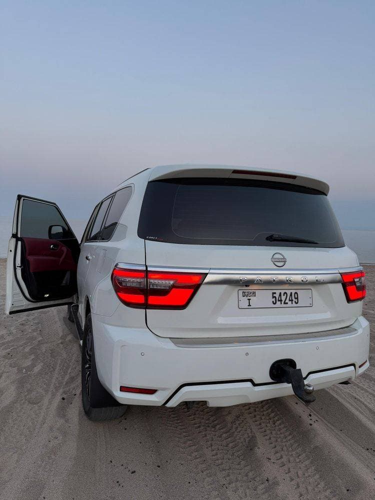 2013 Nissan Patrol thumbnail 2