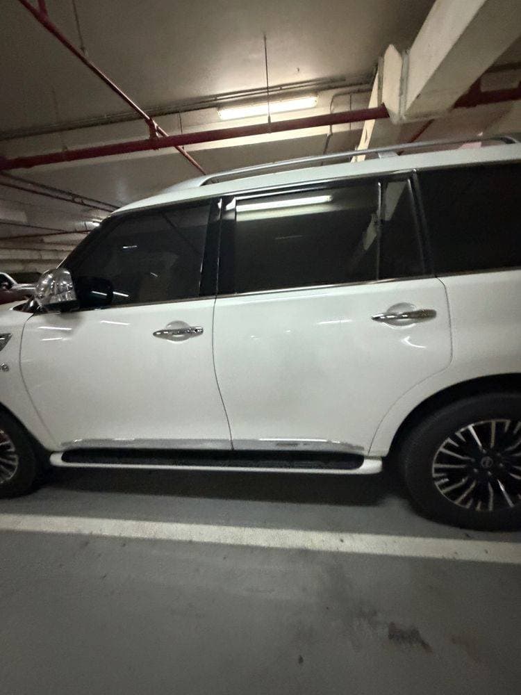 2024 Nissan Patrol thumbnail 3