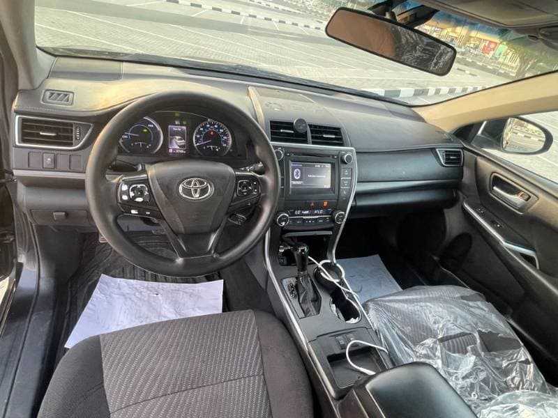 2017 Toyota Camry thumbnail 5