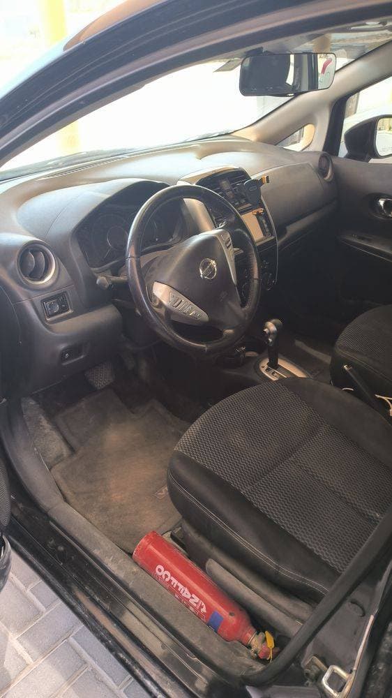 2015 Nissan Versa thumbnail 2