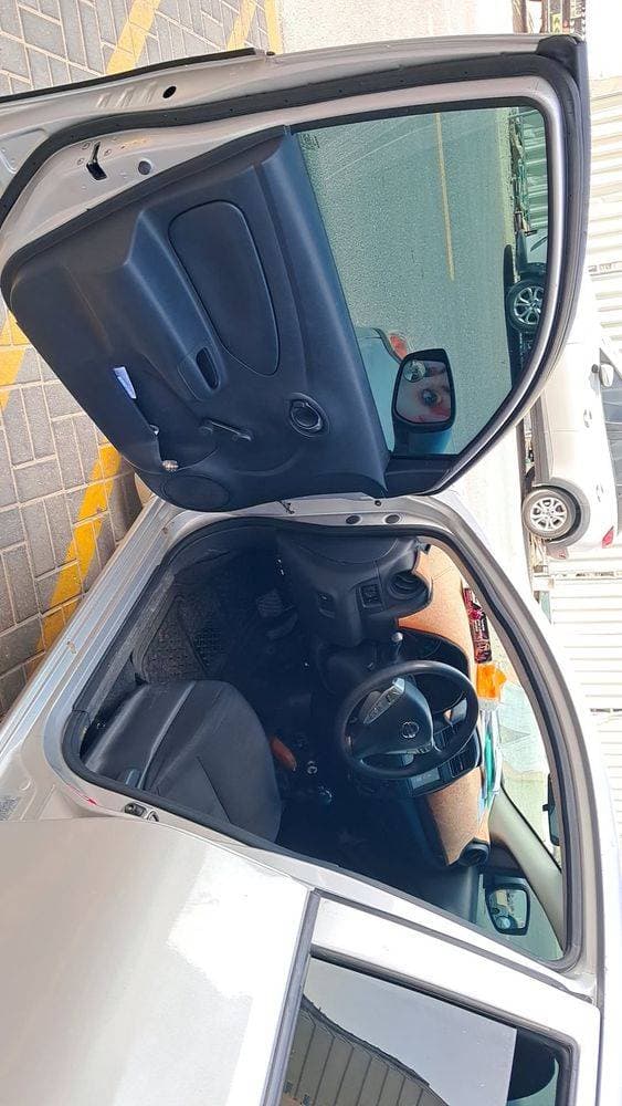 2019 Nissan Versa thumbnail 4