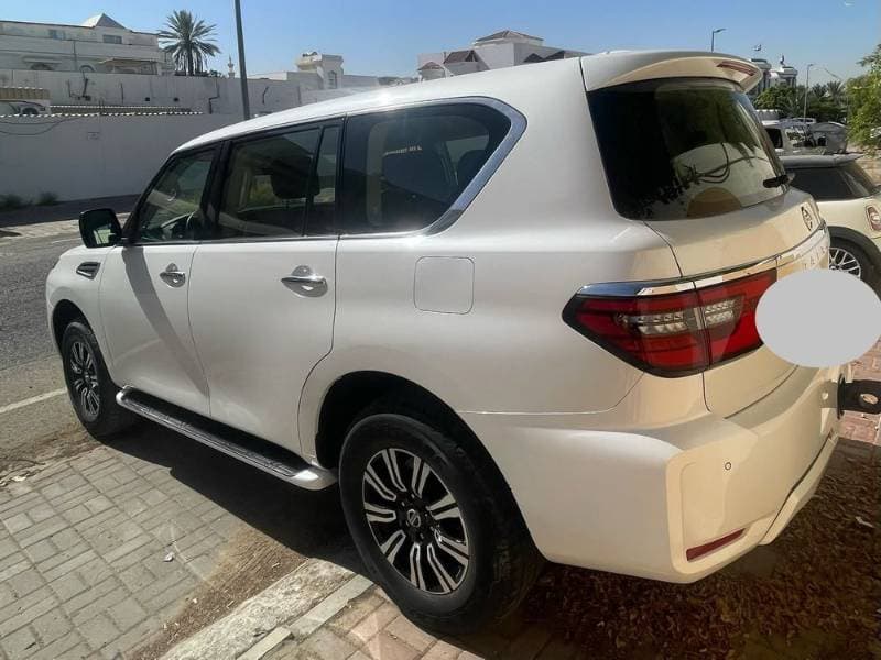 2021 Nissan Patrol thumbnail 3