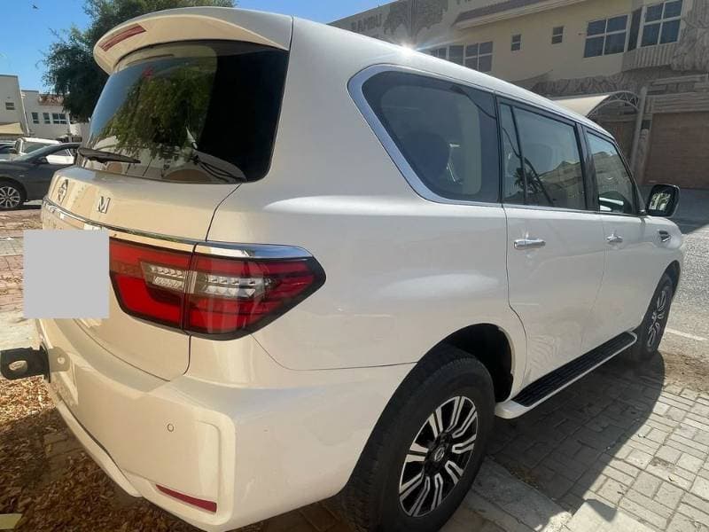 2021 Nissan Patrol thumbnail 4