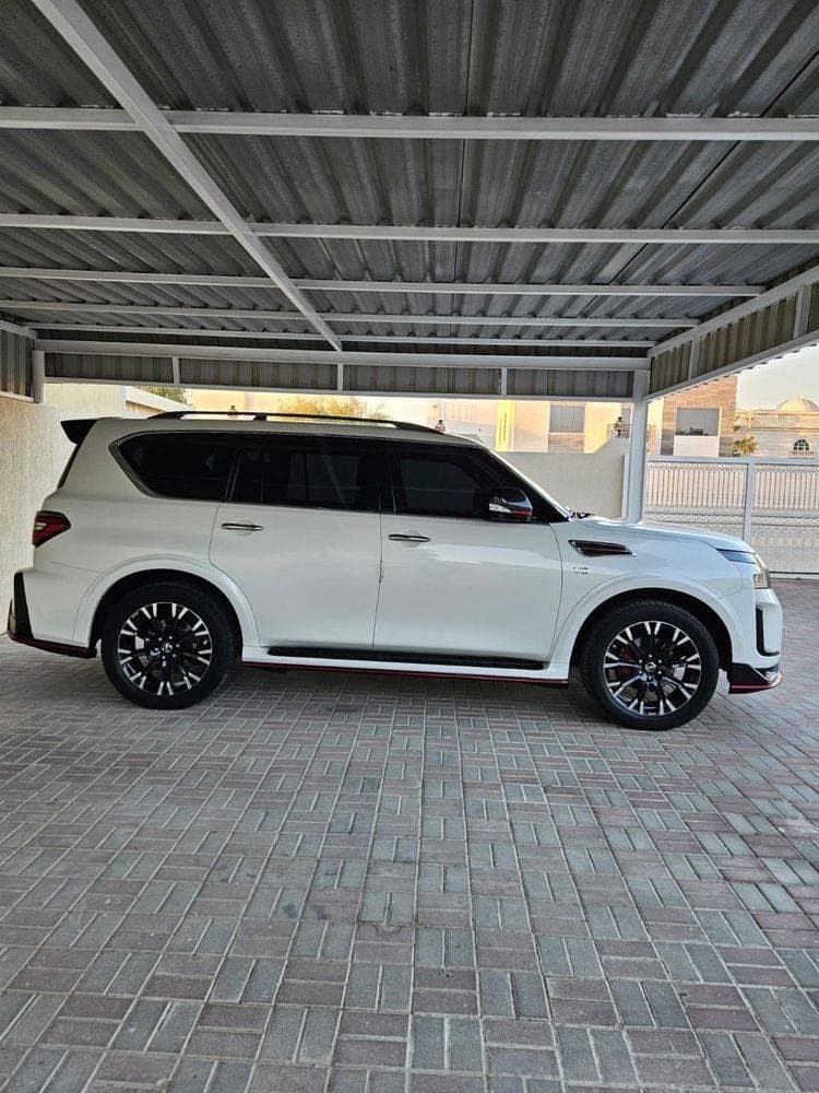 2022 Nissan Patrol thumbnail 2