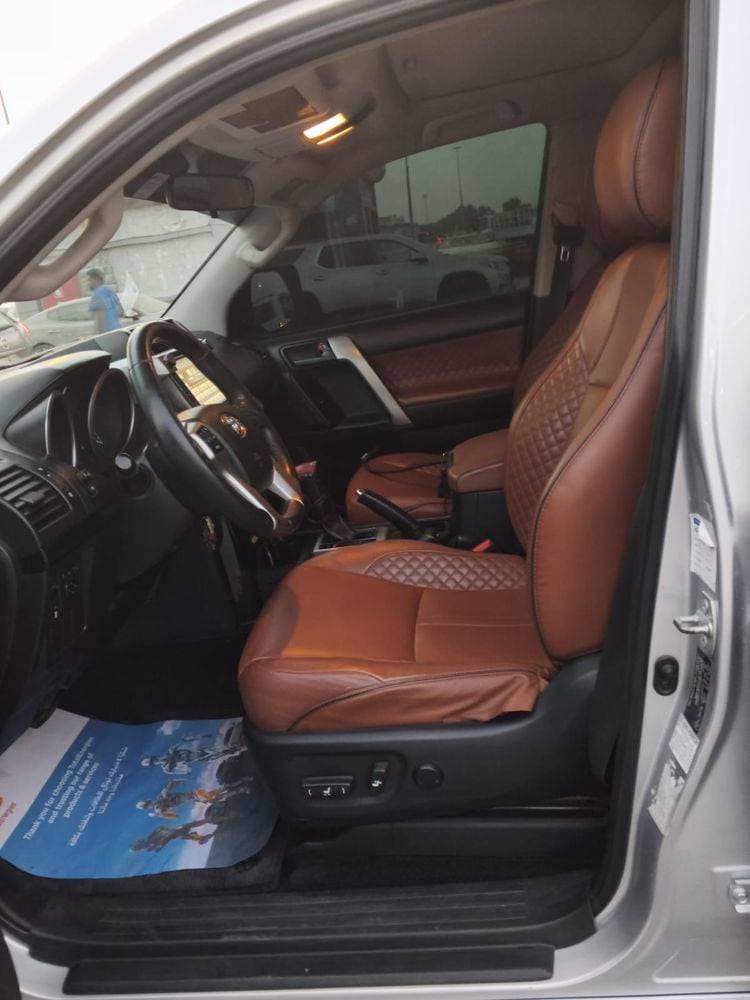 2017 Toyota Land Cruiser Prado thumbnail 3