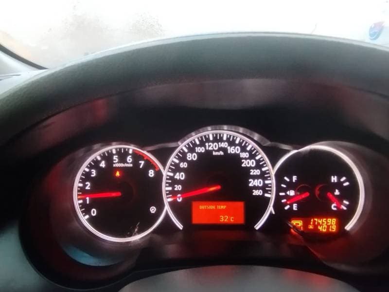 2010 Nissan Altima thumbnail 3