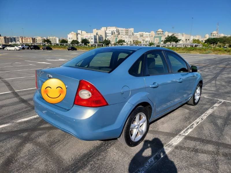 2009 Ford Focus thumbnail 5