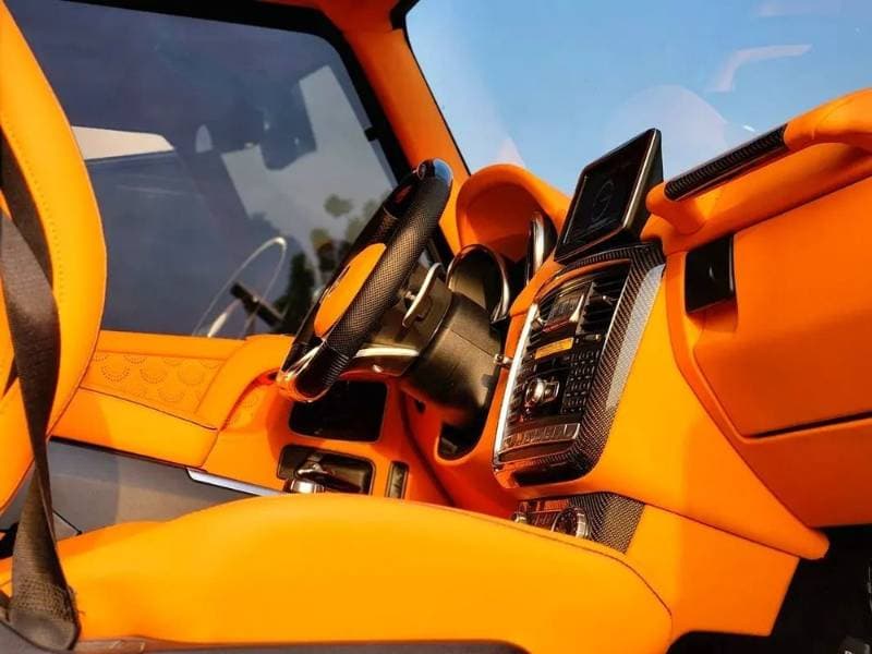 2016 Mercedes-Benz G-Class thumbnail 2