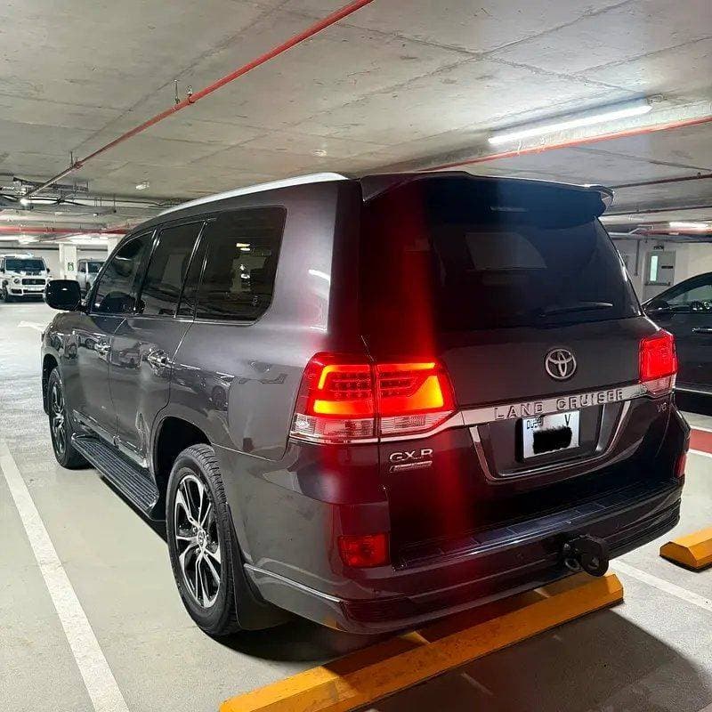 2021 Toyota Land Cruiser thumbnail 3