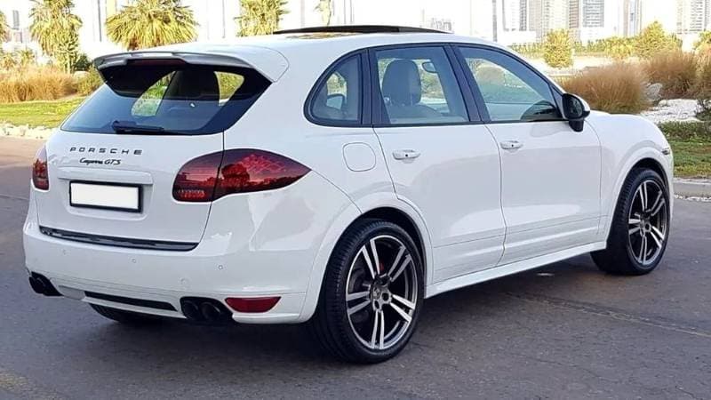 2014 Porsche Cayenne thumbnail 5