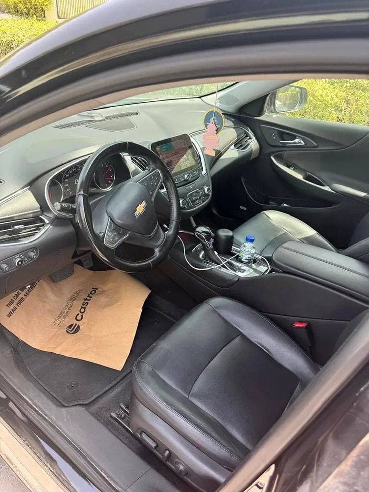 2021 Chevrolet Malibu thumbnail 2