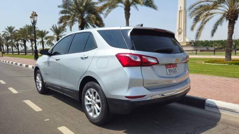 2018 Chevrolet Equinox thumbnail 2