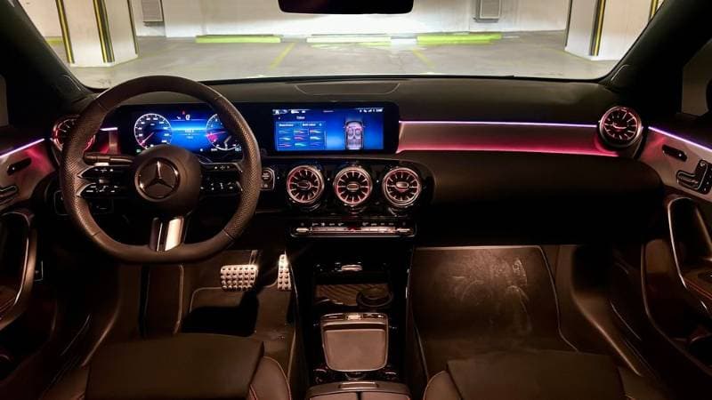 2025 Mercedes-Benz A-Class thumbnail 5