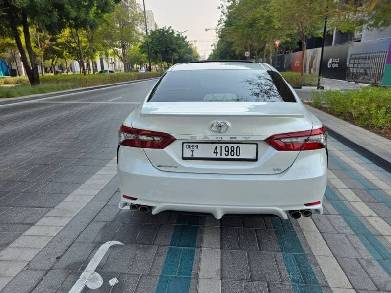 2024 Toyota Camry thumbnail 3