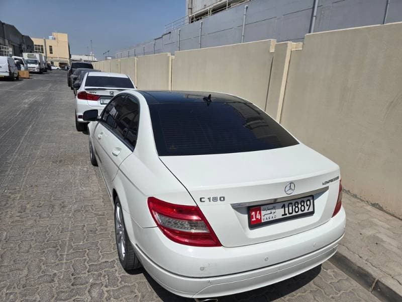2008 Mercedes-Benz C-Class thumbnail 2
