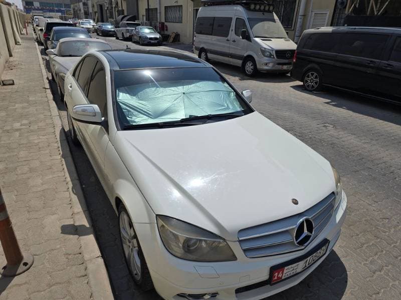 2008 Mercedes-Benz C-Class thumbnail 4