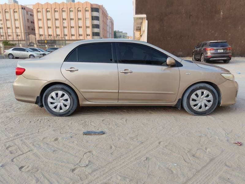 2012 Toyota Corolla thumbnail 2