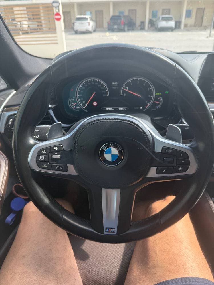 2018 BMW 5 Series Sedan thumbnail 3