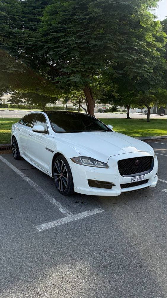 2016 Jaguar XJ
