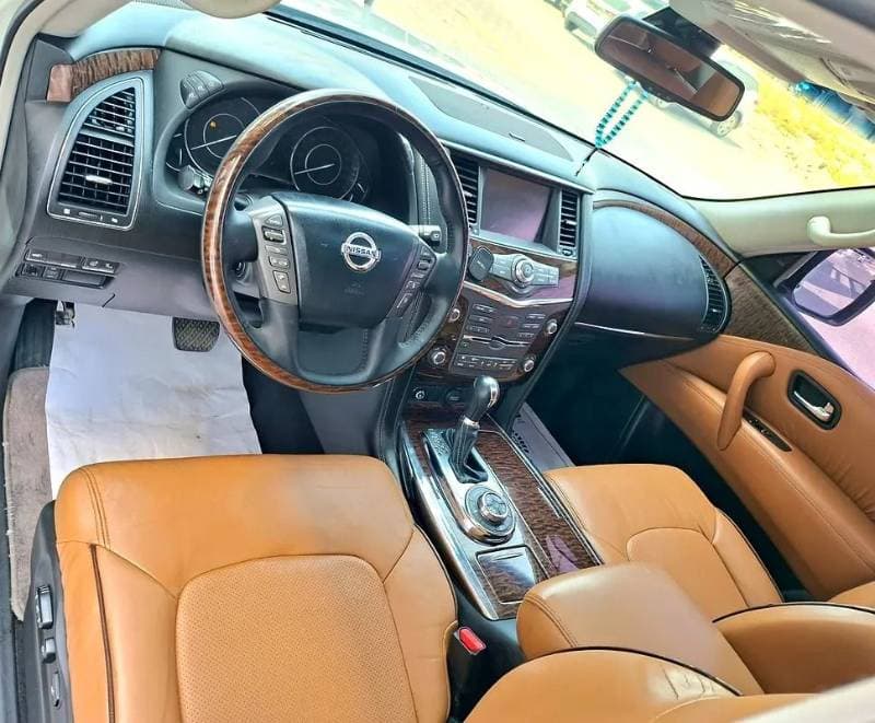 2016 Nissan Patrol thumbnail 4