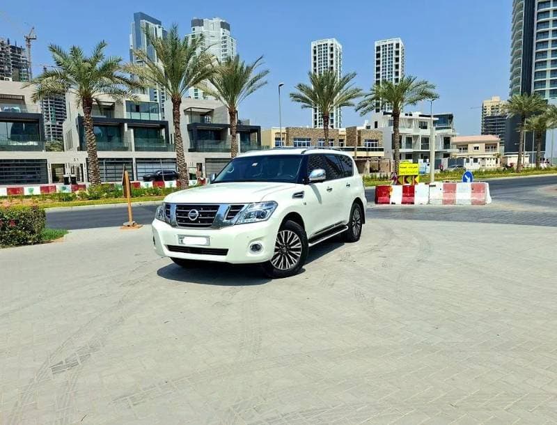 2016 Nissan Patrol thumbnail 3