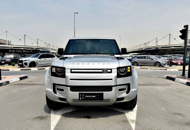 2023 Land Rover Defender thumbnail 3
