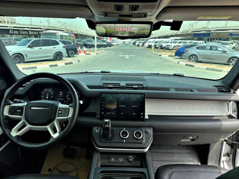 2023 Land Rover Defender thumbnail 5