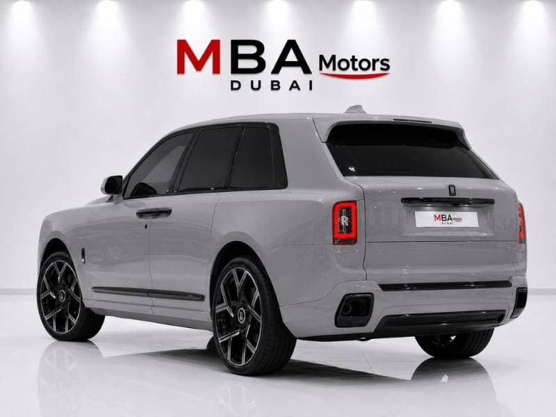 2025 Rolls Royce Cullinan thumbnail 3