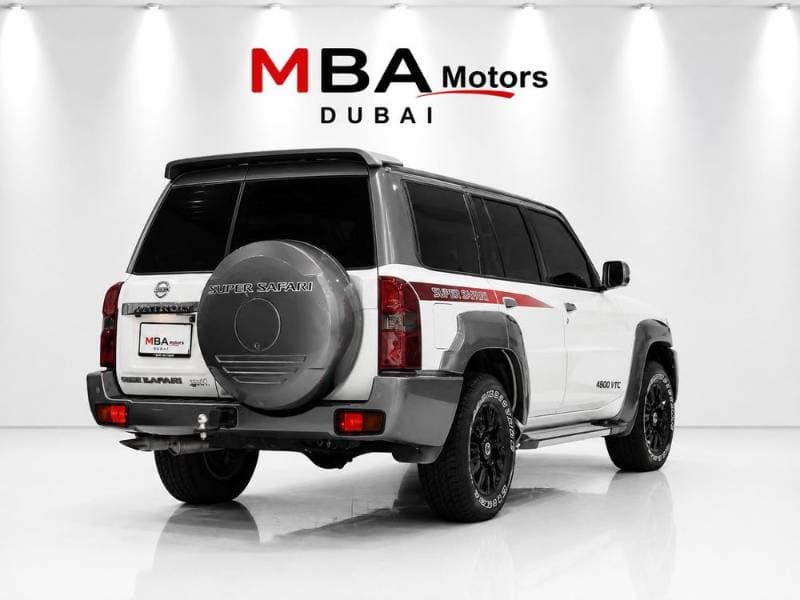 2019 Nissan Patrol thumbnail 4