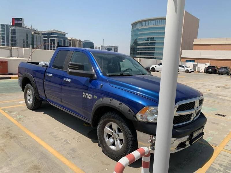 2015 RAM 1500 thumbnail 2