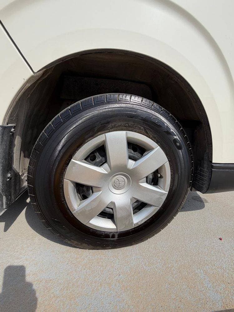 2024 Toyota Hiace thumbnail 4