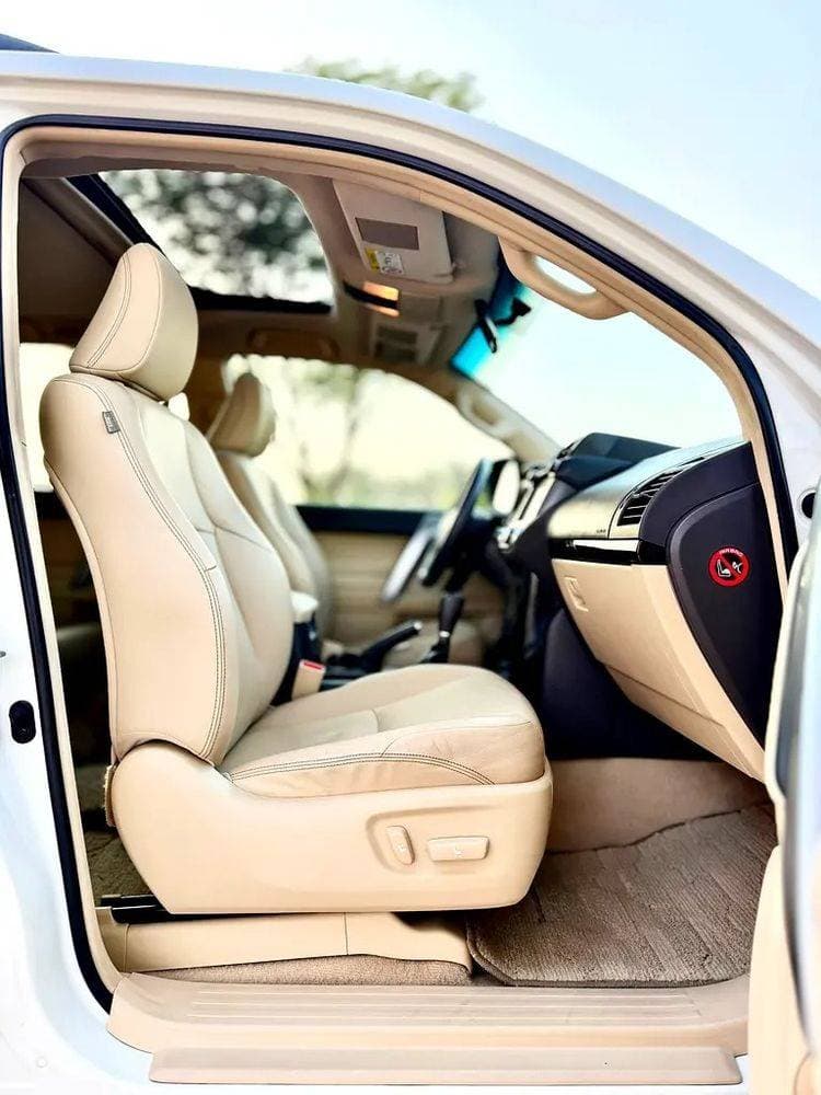 2014 Toyota Land Cruiser Prado thumbnail 4
