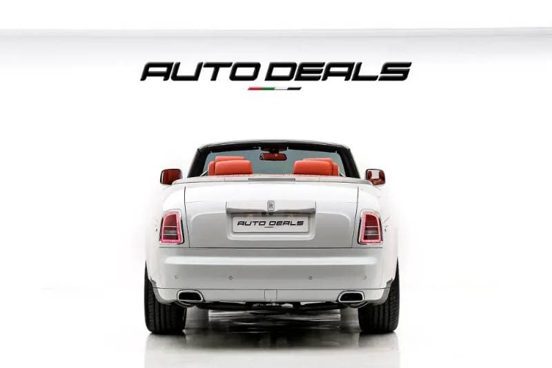 2017 Rolls Royce Phantom thumbnail 5