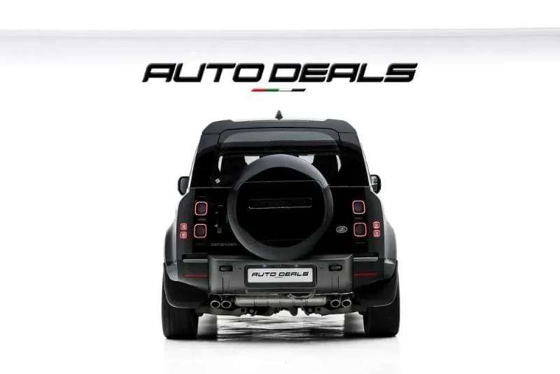 2023 Land Rover Defender thumbnail 4